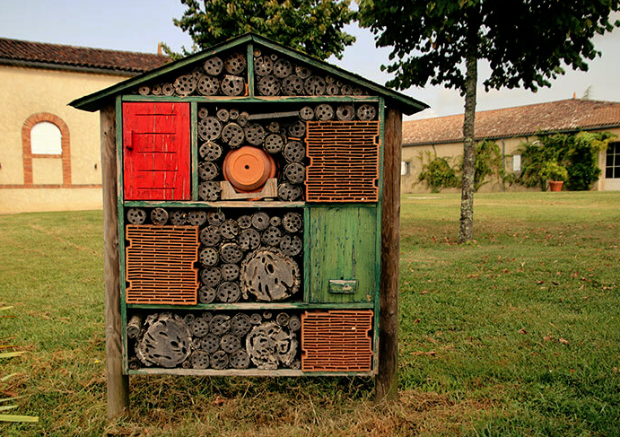 guiraud insect hotel